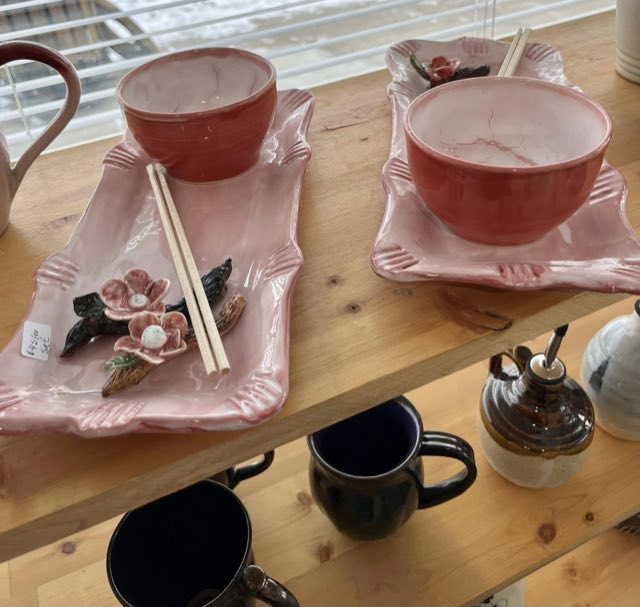 Handmade pink pottery dish sets with sculpted flowers